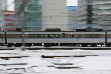 流し撮り-札幌駅 オホーツク
