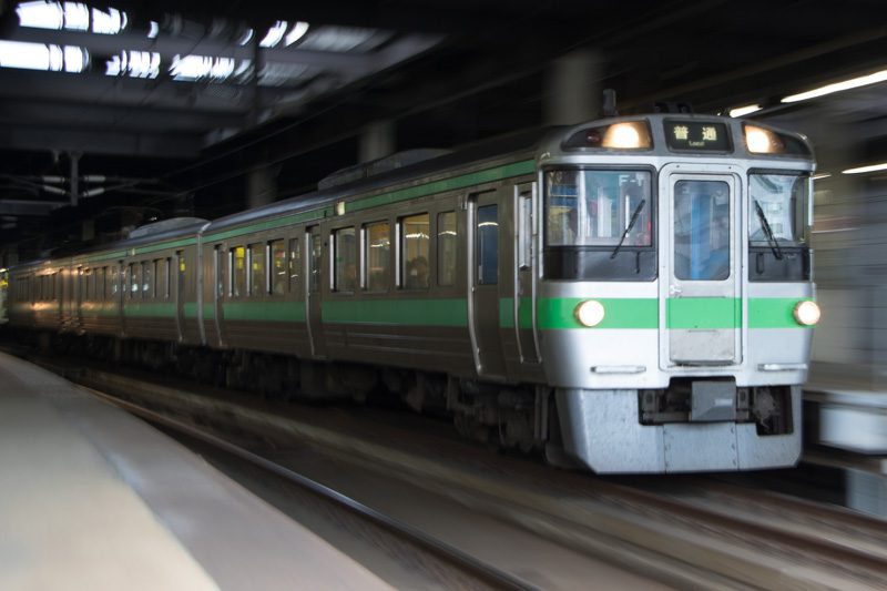滝川行き普通列車 721系F-1